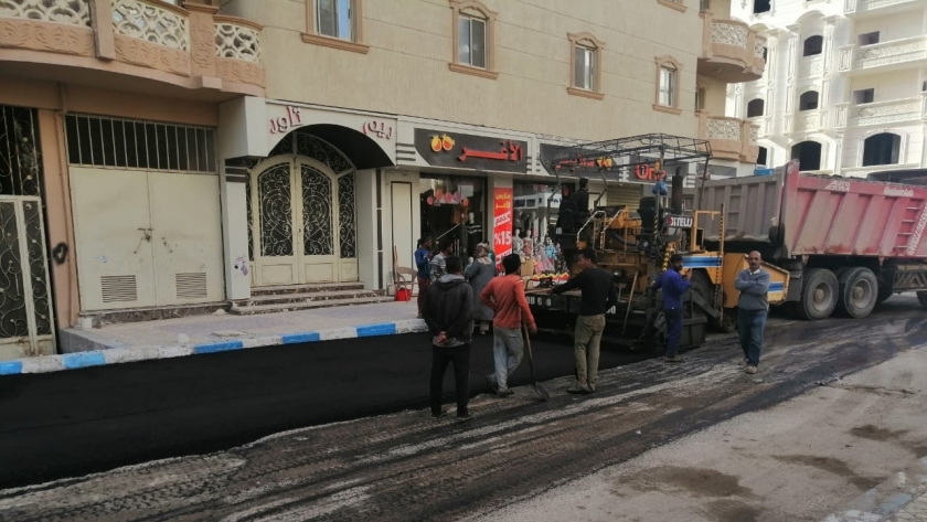 جانب من إعادة الشيء لأصلة بعد الإنتهاء مشروعات البنية التحتية بمدينة مرسي مطروح