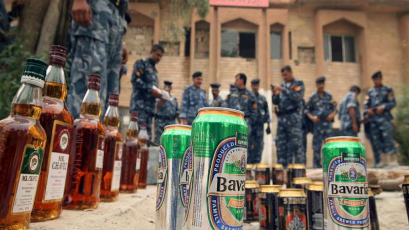 الأمن العراقي يصادر مشروبات كحولية جنوب بغداد