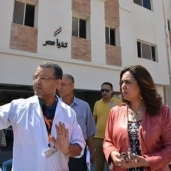 محافظ دمياط تفاجىء الطاقم الطبي بمستشفى طوارئ كفر سعد للاطمئنان على مستوى الخدم