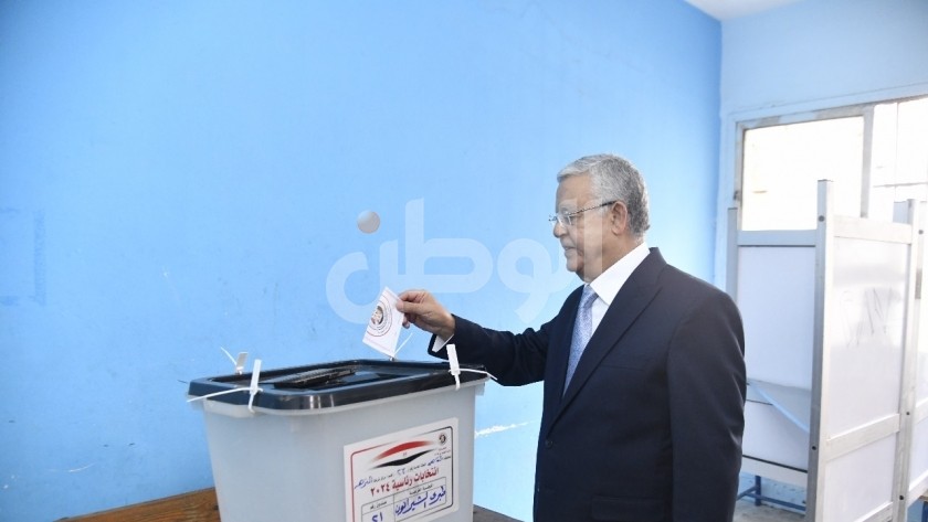 رئيس مجلس النواب يدلي بصوته في الانتخابات الرئاسية