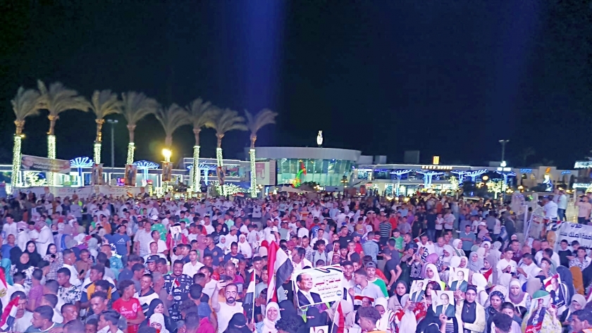 أهالي سيناء خرجوا في حشود لدعم ترشح السيسي