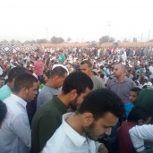 بالصور| الآلاف من أهالي بني سويف يؤدون صلاة عيد الفطر بـ126 ساحة