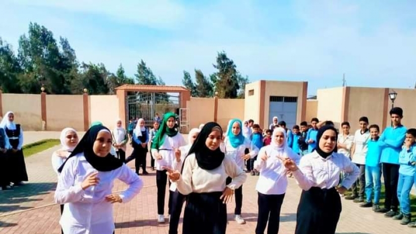 طلاب كفر الشيخ يشاركون في مسابقات ثقافية