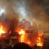 جانب من حريق السوق في مدينة إدفو