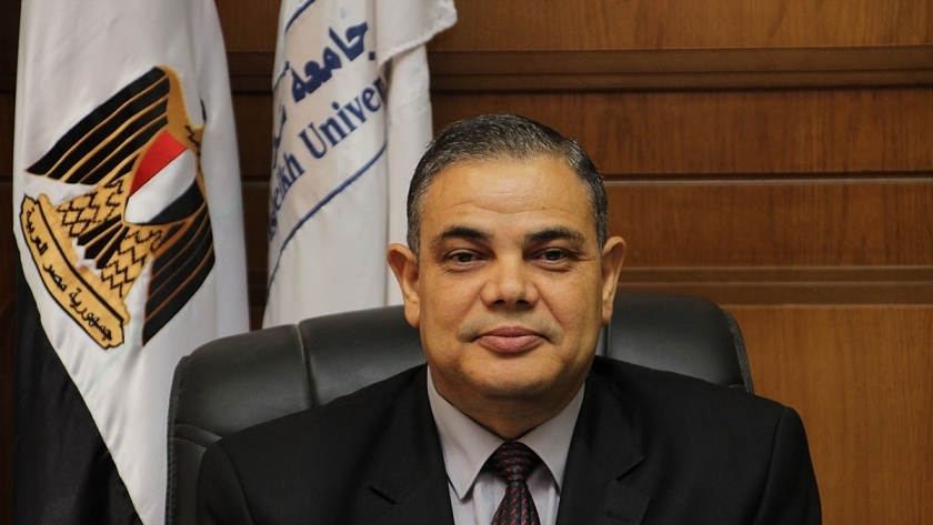 الدكتور عبدالرازق الدسوقي رئيس جامعة كفر الشيخ