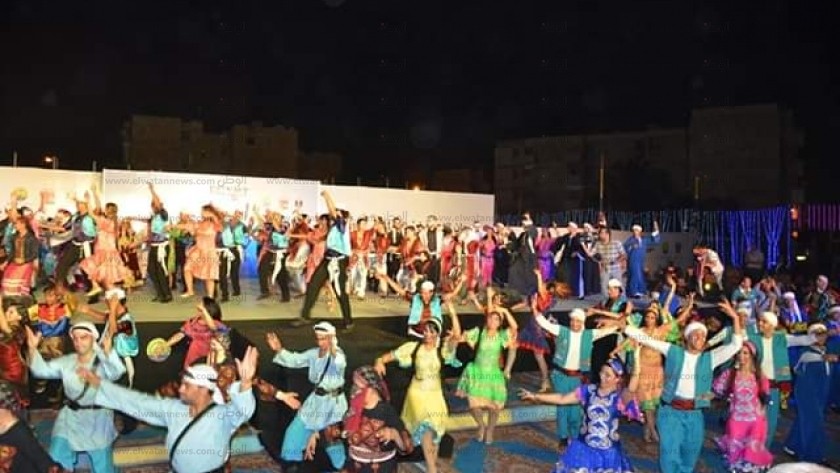 صورة من مهرجان الإسماعيلية الدولى للفنون الشعبية