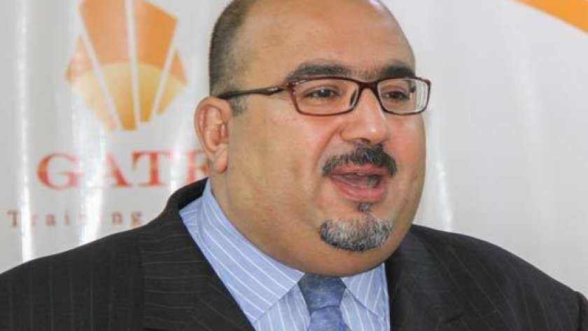 الدكتور هشام البحيري، أستاذ إدارة الأعمال بجامعة القاهرة