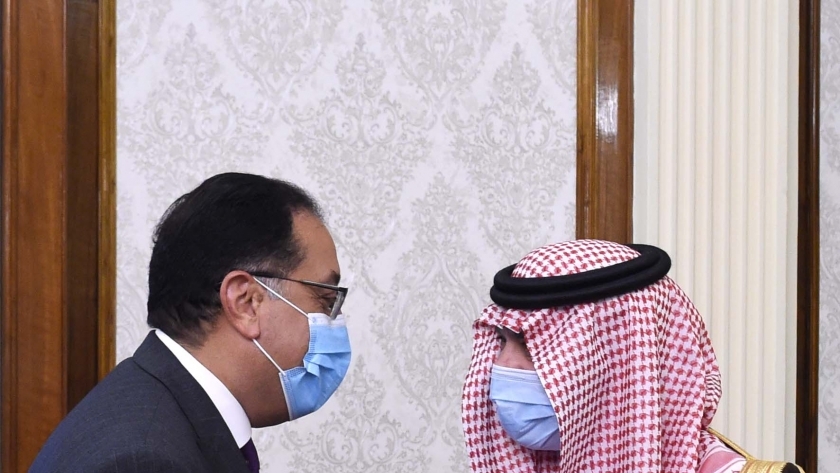رئيس الوزراء لوزير التجارة السعودي: نواصل توفير المناخ الجيد للاستثمار