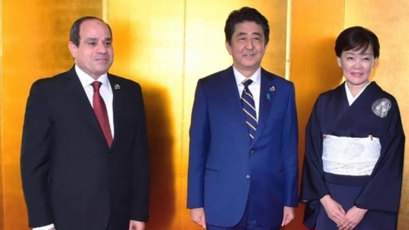 السيسي يشارك في مأدبة عشاء رئيس الوزراء الياباني على هامش قمة العشرين