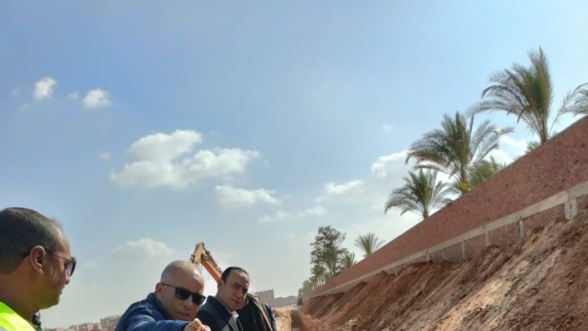 قيادات الاسكان تواصل جهودها للإنتهاء من تنفيذ مشروعات لتحسين جودة حياة المصريين