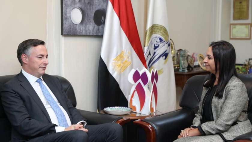 جانب من لقاء د مايا مرسي مع رئيس لجنة الشئون الخارجية ببرلمان الإتحاد الأوروبي