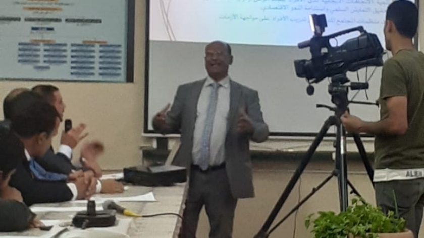 الدكتور محمود الدمرداش أثناء المؤتمر