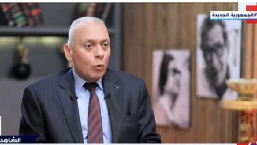 حسن مكاوي العميد السابق لكلية الإعلام بجامعة القاهرة