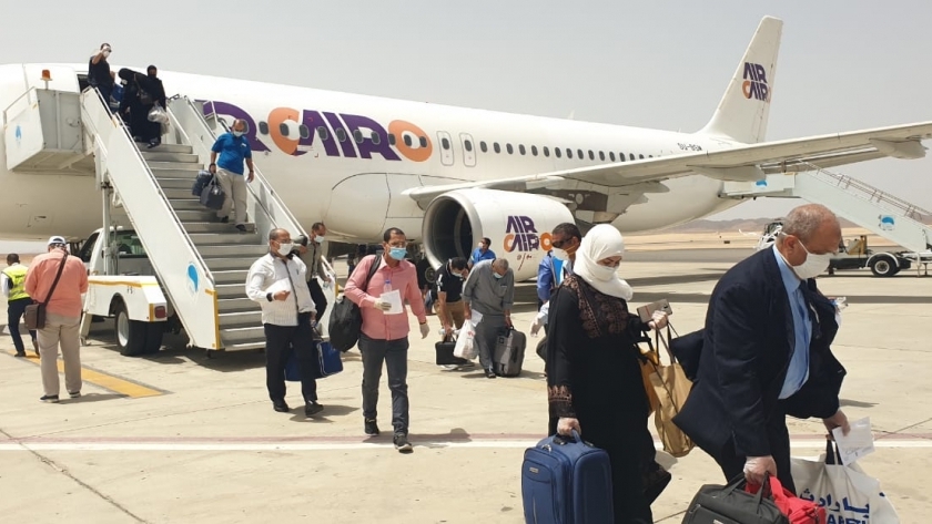 مطار مرسي علم يستقبل رحلة جدة