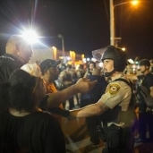 مواجهات ليلية بين الشرطة والمتظاهرين فى «فيرجسون»