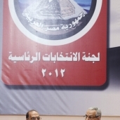 المستشاران فاروق سلطان وعبدالمعز إبراهيم خلال إعلان اللجنة فوز« مرسى»
