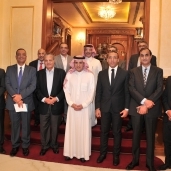 وزير الخارجية السعودى فى صورة جماعية مع بعض رؤساء تحرير الصحف المصرية