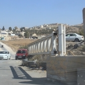 البوابة العسكرية على مدخل بيت عوا