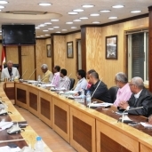 لجنة المحافظ تتابع الزيارات الميدانية بالمحافظة