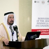 حاكم الشارقة يشهد جانبا من الدورة العلمية الدولية حول التنوع الحيوي في الجزيرة العربية.