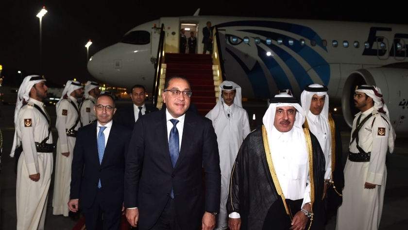 رئيس الوزراء يصل إلى مطار الدوحة الدولي (صور)
