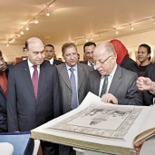«مميش والنمنم» أثناء افتتاح معرض «تاريخ شعب»