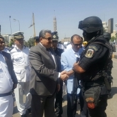 اللواء هشام العراقى مساعد أول وزير الداخلية لأمن الجيزة فى احدى الجولات