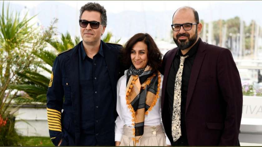 المخرجة مها الحاج قبل عرض فيلم «حمى البحر المتوسط» بمهرجان كان السينمائي
