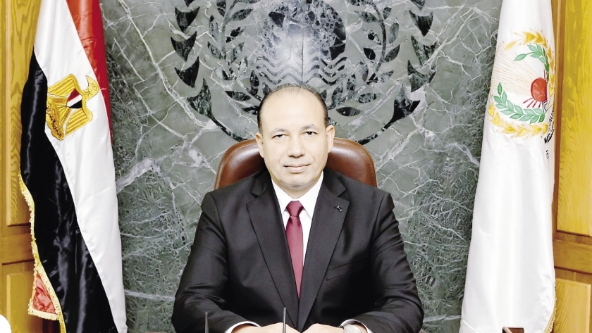 الدكتور شريف خاطر رئيس جامعة المنصورة الأهلية