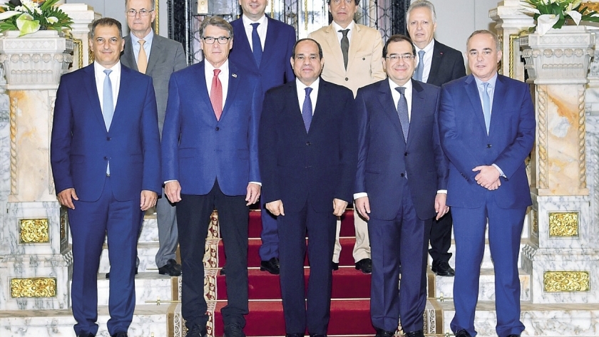 «السيسى» خلال استقباله الوزراء المشاركين فى منتدى «غاز شرق المتوسط»