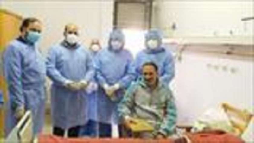 الفريق الطبى بأحد مستشفيات الإسماعيلية