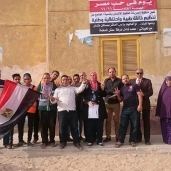 بالصور| منظمة حقوقية تنظم قافلة طبية واحتفالية في حب مصر بالعاشر