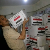 "الجيش والأرومان" يهديان " أبناء سيناء " 550 كرتونة مواد غذائية