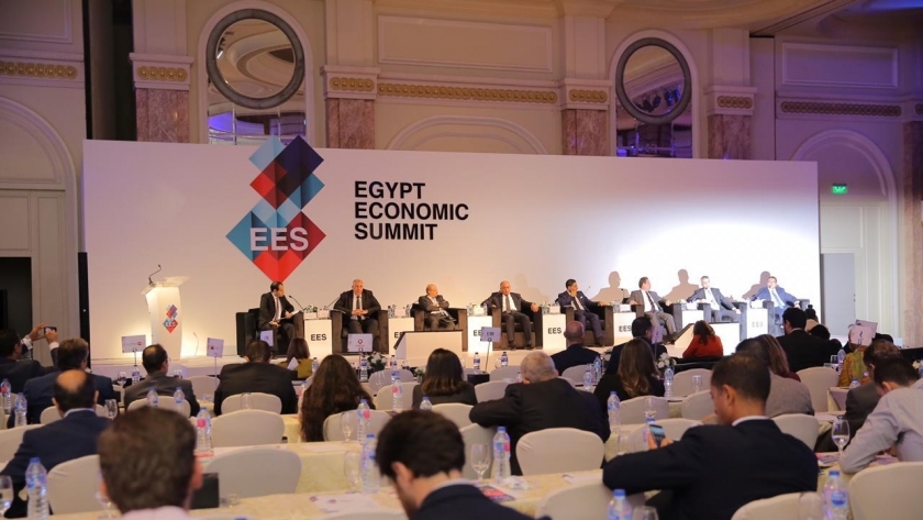 الجلسة الأولى بقمة مصر الاقتصادية الأولى