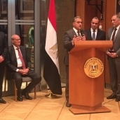 السفير بدر عبد العاطي خلال حفل الاستقبال للنواب والشركات المصرية