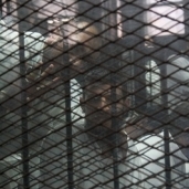 المتهمون فى قضية فض اعتصام رابعة داخل القفص أثناء جلسة المحاكمة