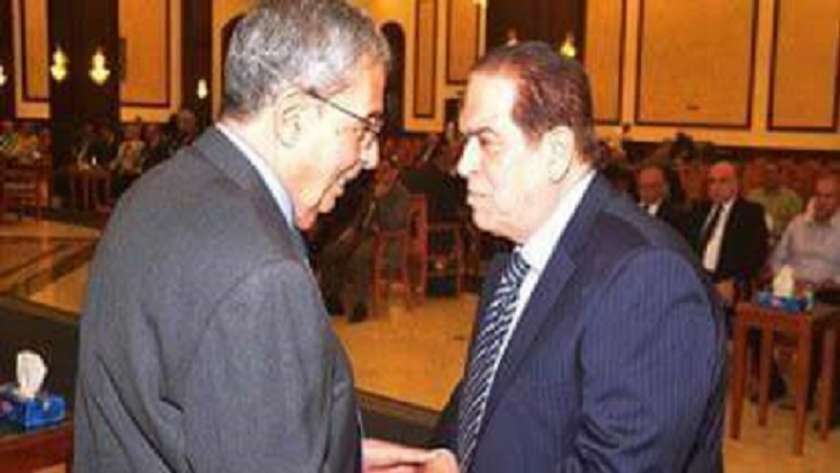 الراحل كمال الجنزوري رئيس وزراء مصر سابقا