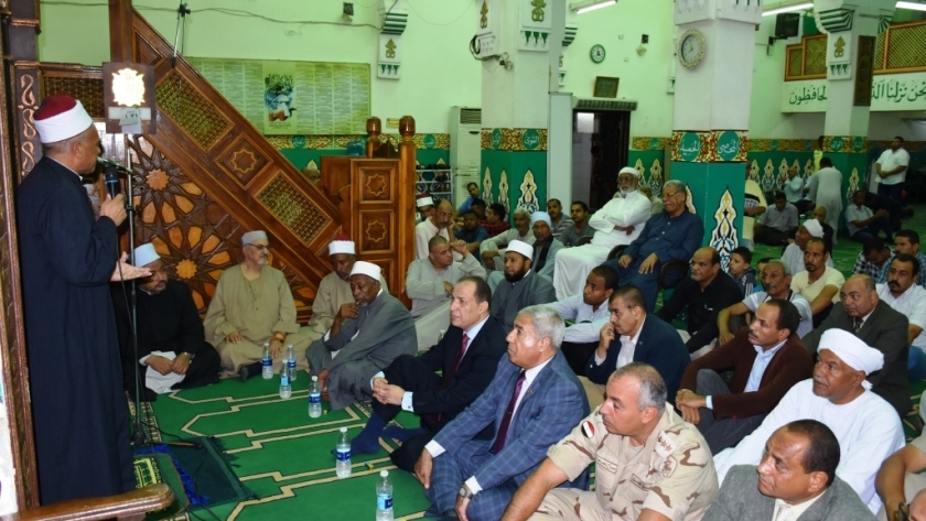 محافظ أسوان يشهد الاحتفال بذكرى الهجرة النبوية الشريفة بمسجد الحاج حسن