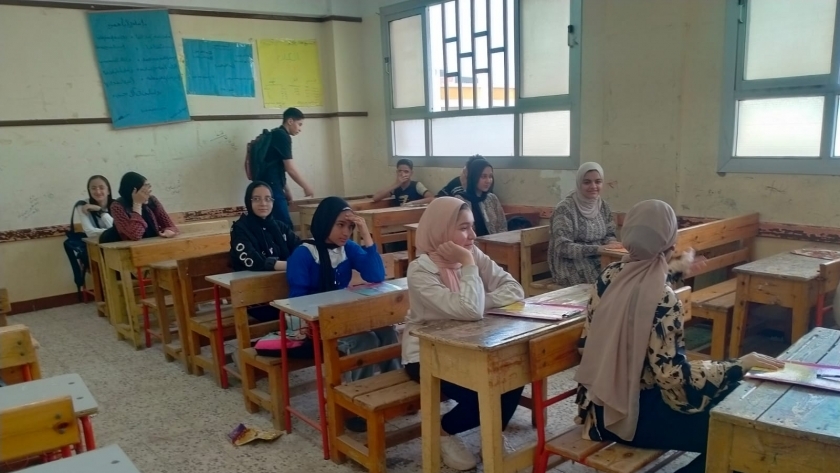 امتحان الجبر للصف الثالث الإعدادي 2024 محافظة الفيوم - أرشيفية