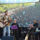 بالصور| حمزة نمرة يشارك في احتفالات الثورة التونسية بدعوة من "النهضة"