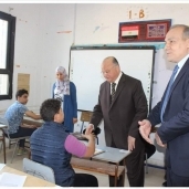 محافظ القاهرة يتفقد سير امتحانات الشهادة الاعدادية