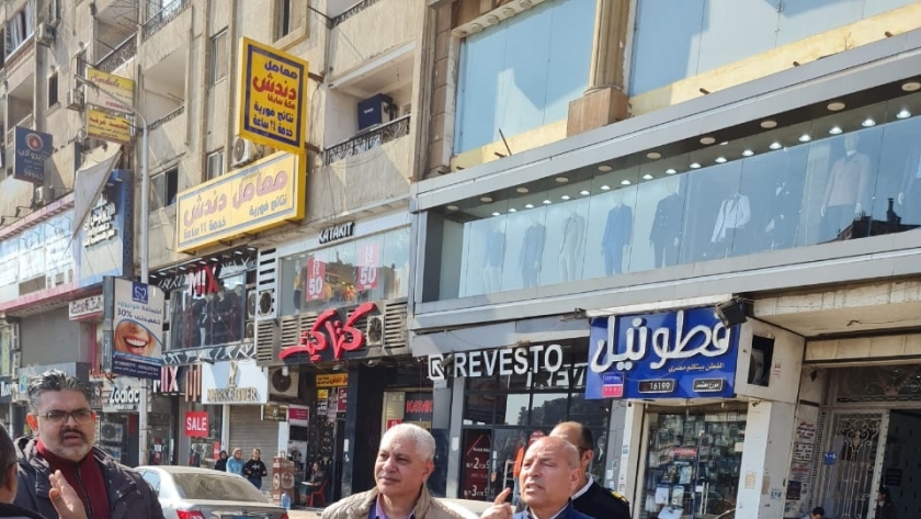 جولة نائب محافظ القاهرة في الألف مسكن