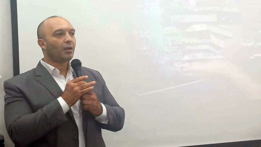 الدكتور محمد عبود أستاذ الدراسات الإسرائيلية