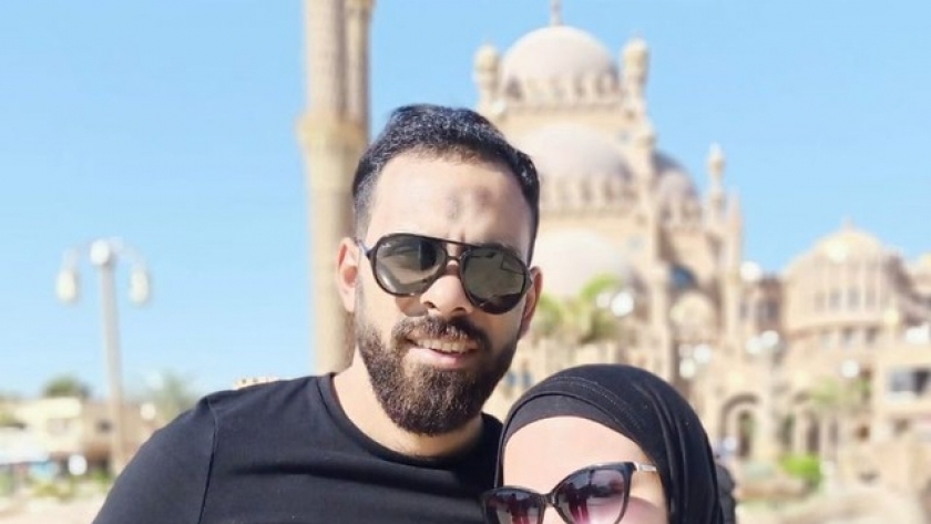 أمنية الحسيني وزوجها