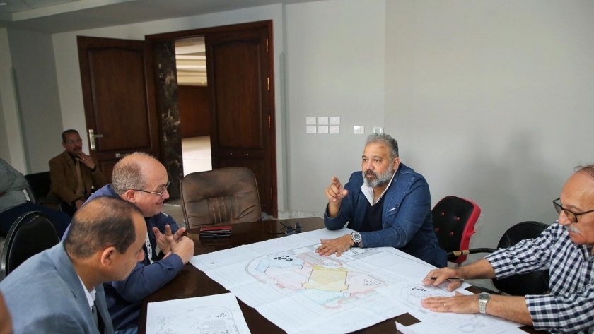 الدكتور خالد داغر رئيس دار الأوبرا يتابع مشروع أوبرا الجيزة
