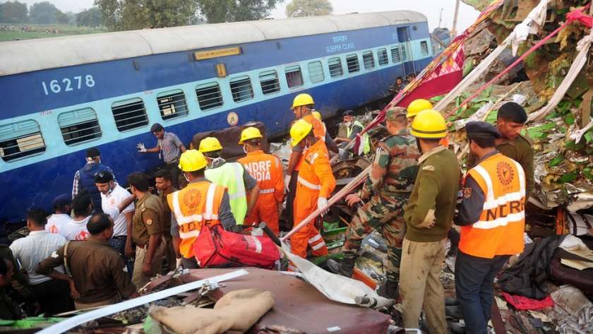 حادث تصادم قطارات الهند