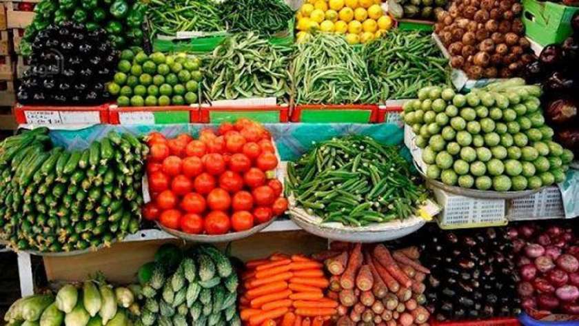 سوق الخضراوات والفاكهة - أرشيفية