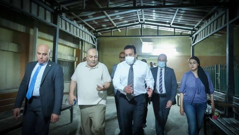 وزير الصحة يحيل مدير مستشفى بولاق الدكرور العام للتحقيق