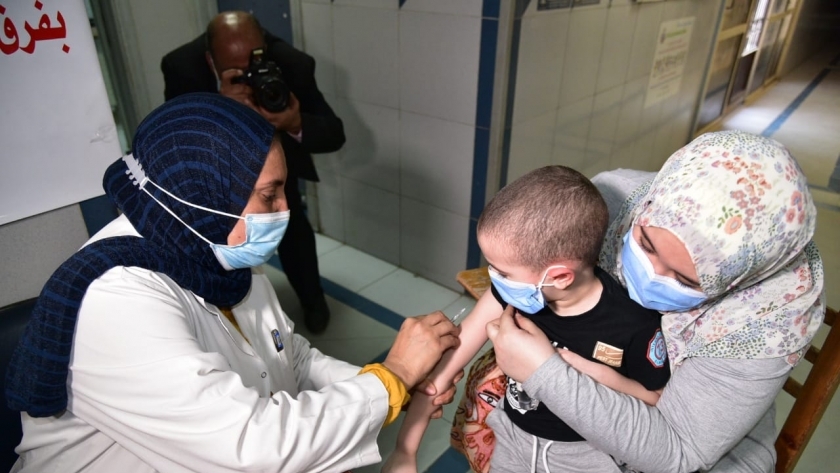 الصحة تطمئن الأسر المصرية حول سلامة تطعيم الانفلونزا الموسمي