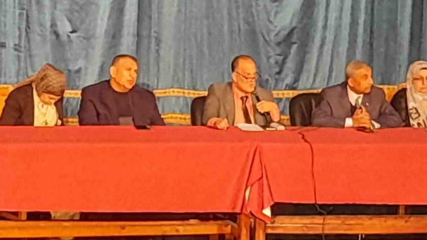 اجتماع رؤساء لجان الشهادة الإعدادية في الإسماعيلية